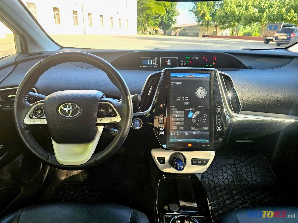 2018' Toyota Prius Prime photo #5