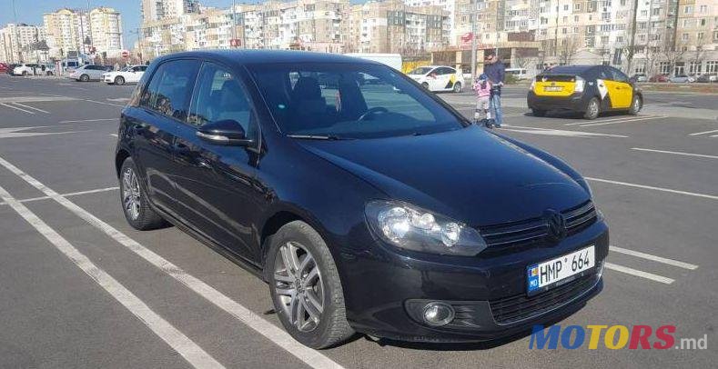 2010' Volkswagen Golf photo #1