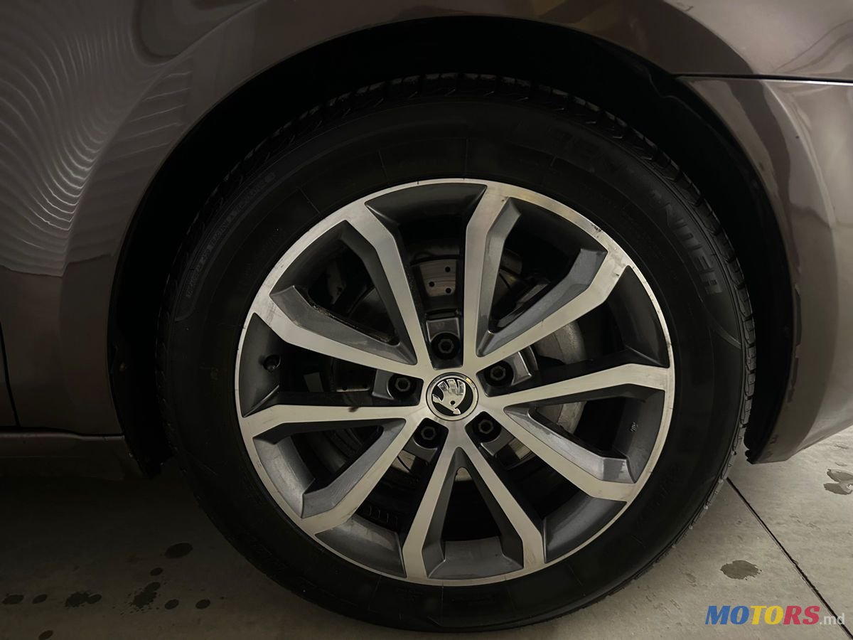 2013' Skoda Octavia photo #6