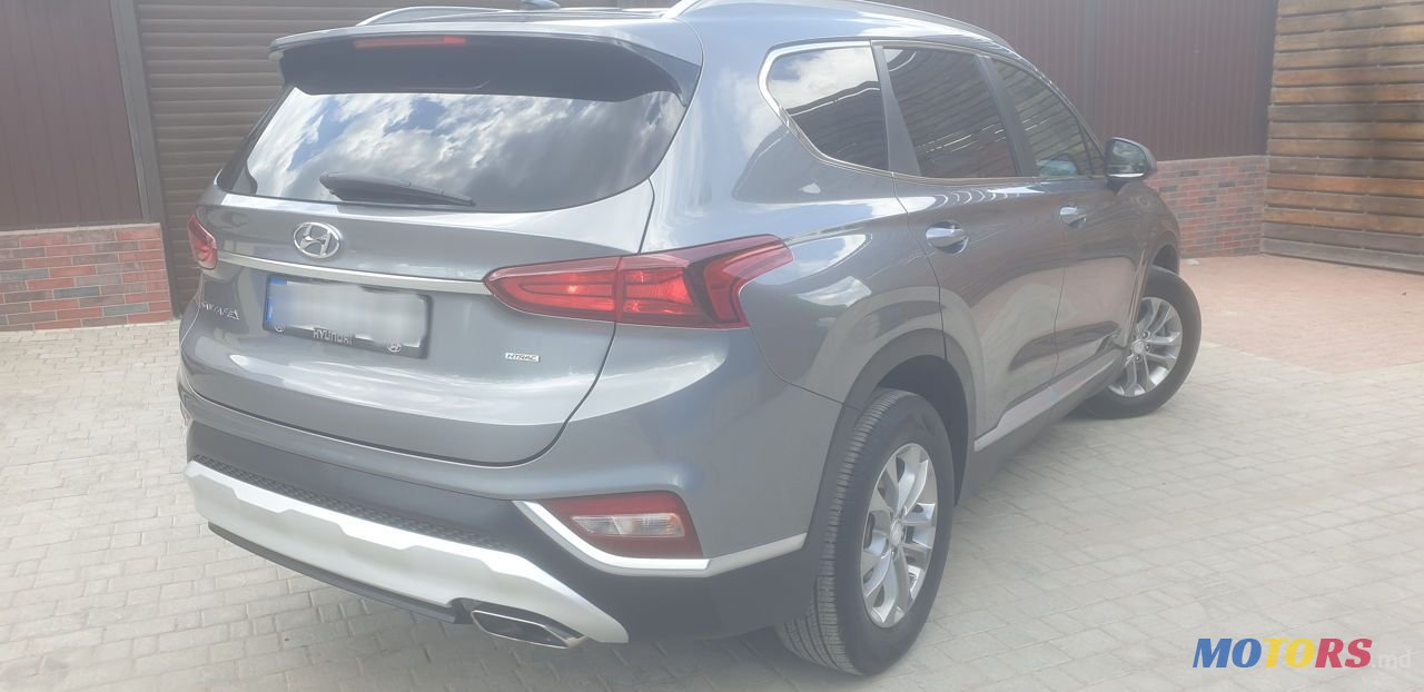 2019' Hyundai Santa Fe photo #2