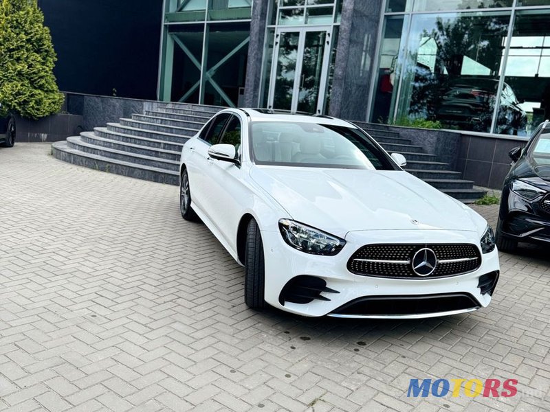 2021' Mercedes-Benz E-Class photo #3