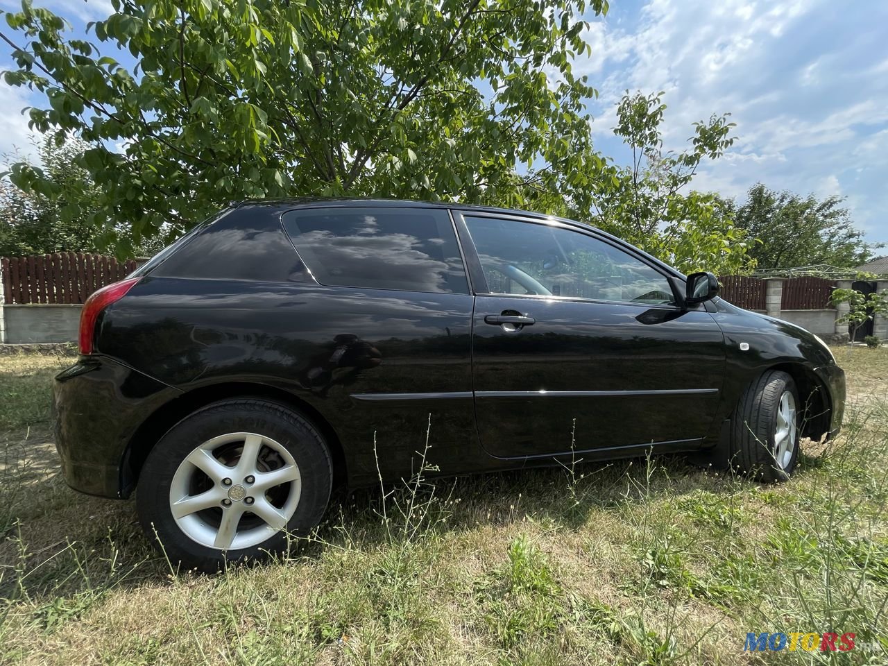 2005' Toyota Corolla photo #2
