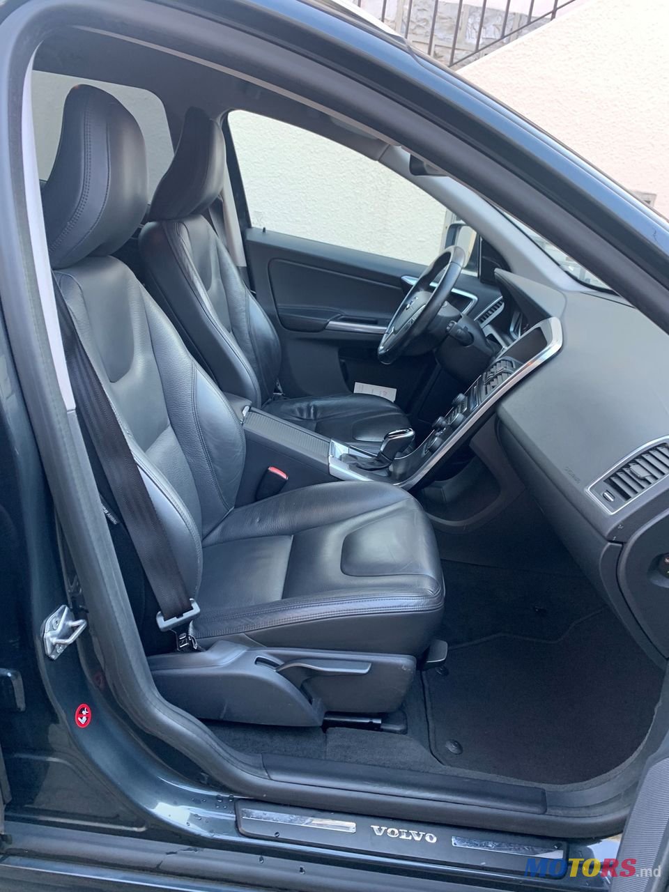 2015' Volvo XC60 photo #5