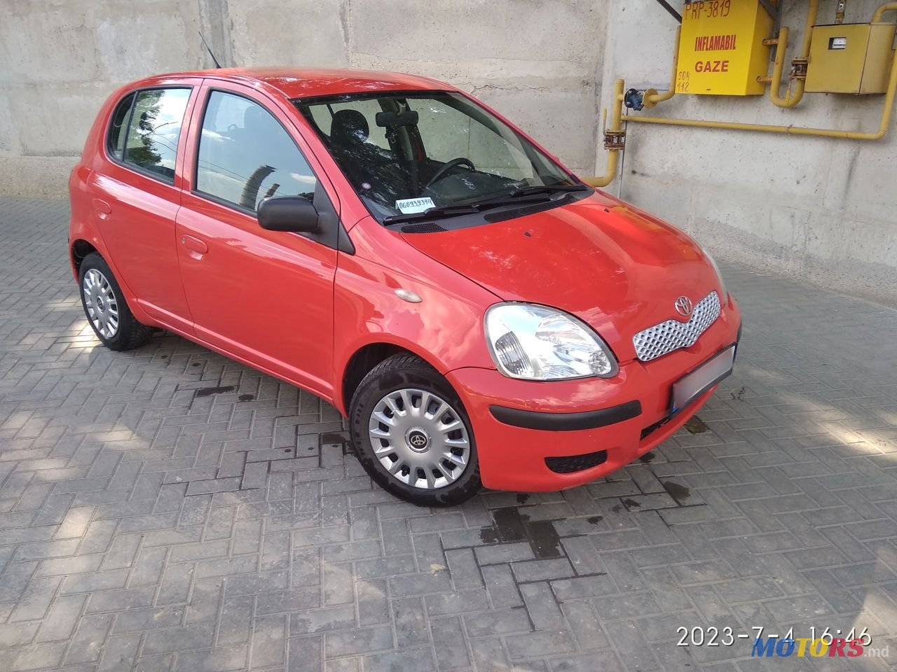 2005' Toyota Yaris photo #4