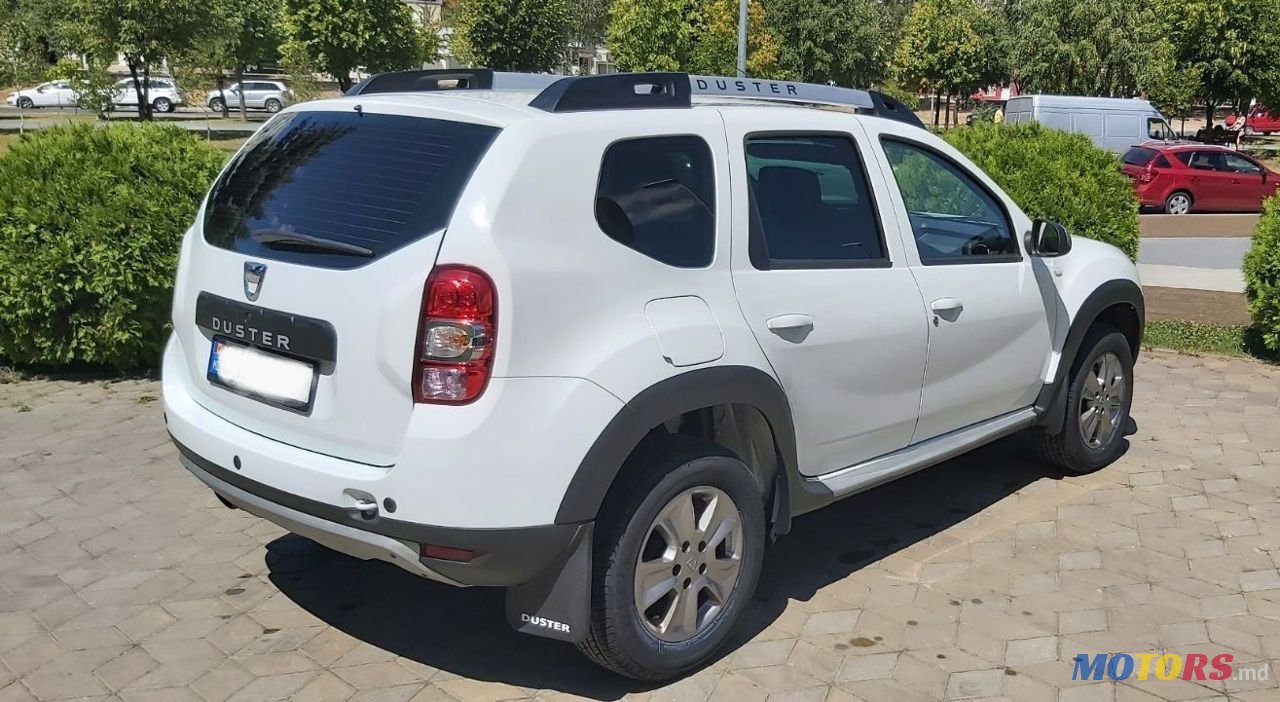2015' Dacia Duster photo #2