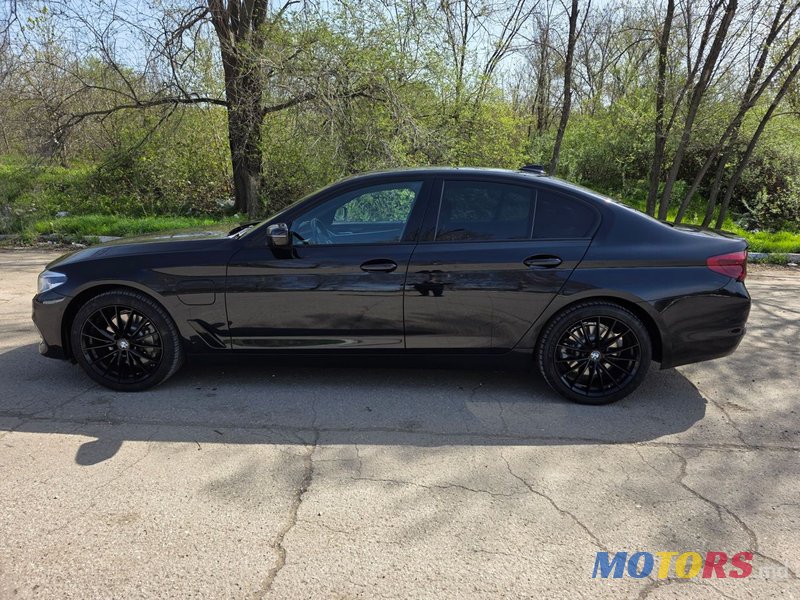 2020' BMW 5 Series photo #2
