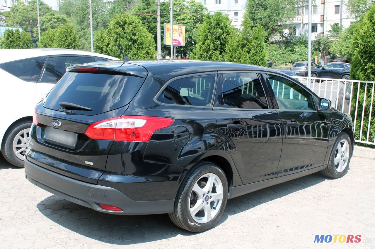 2013' Ford Focus photo #2