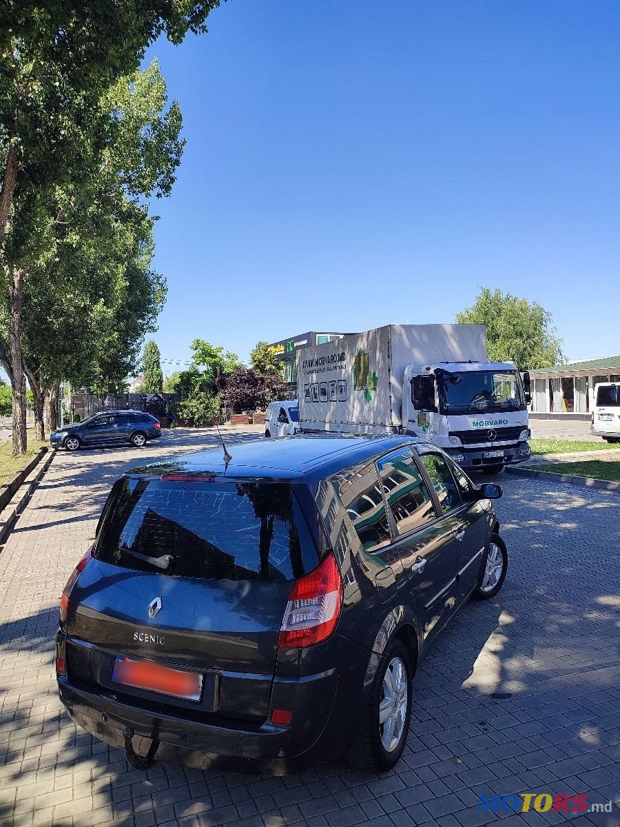 2006' Renault Grand Scenic photo #2