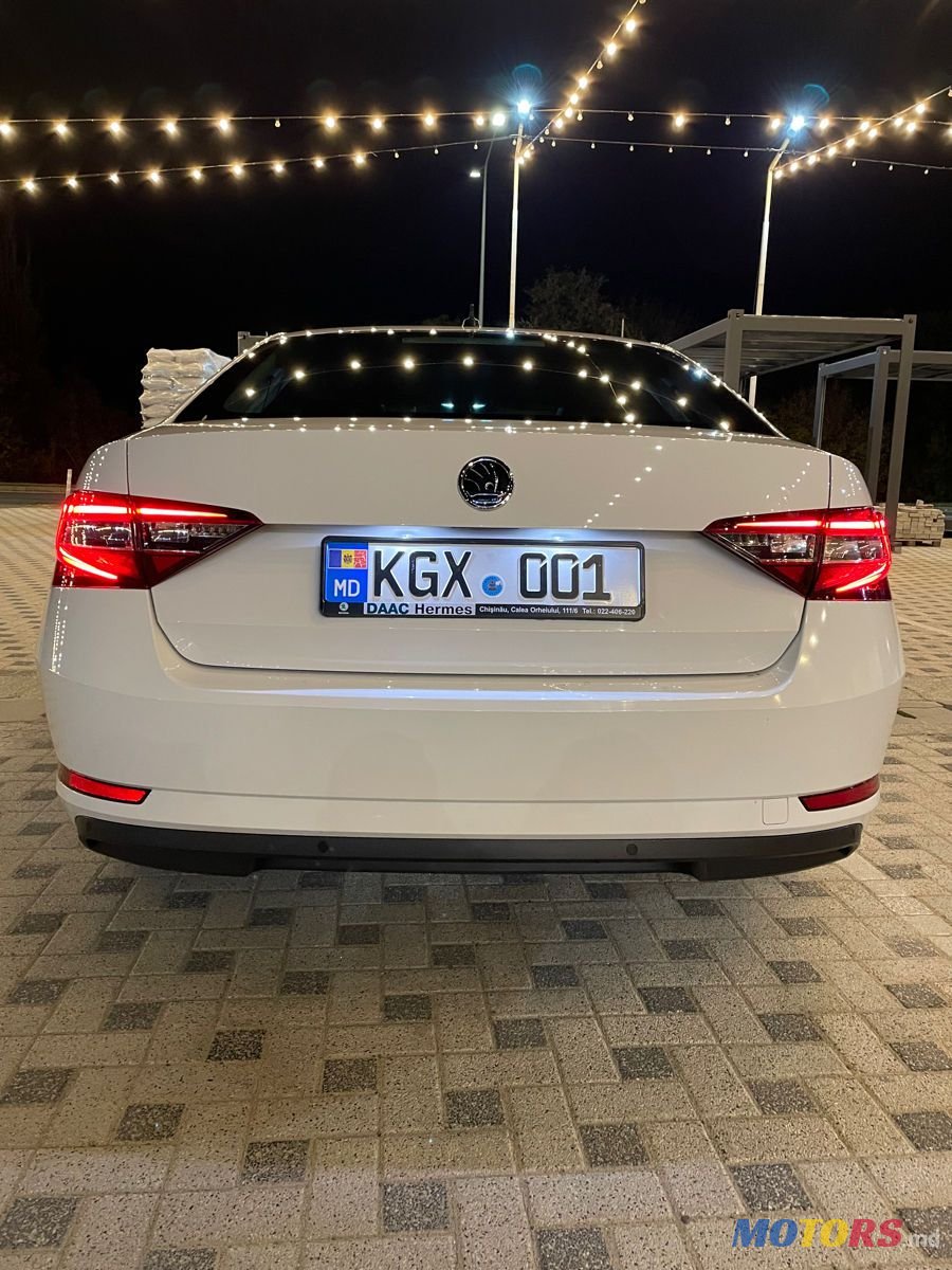 2016' Skoda Superb photo #2