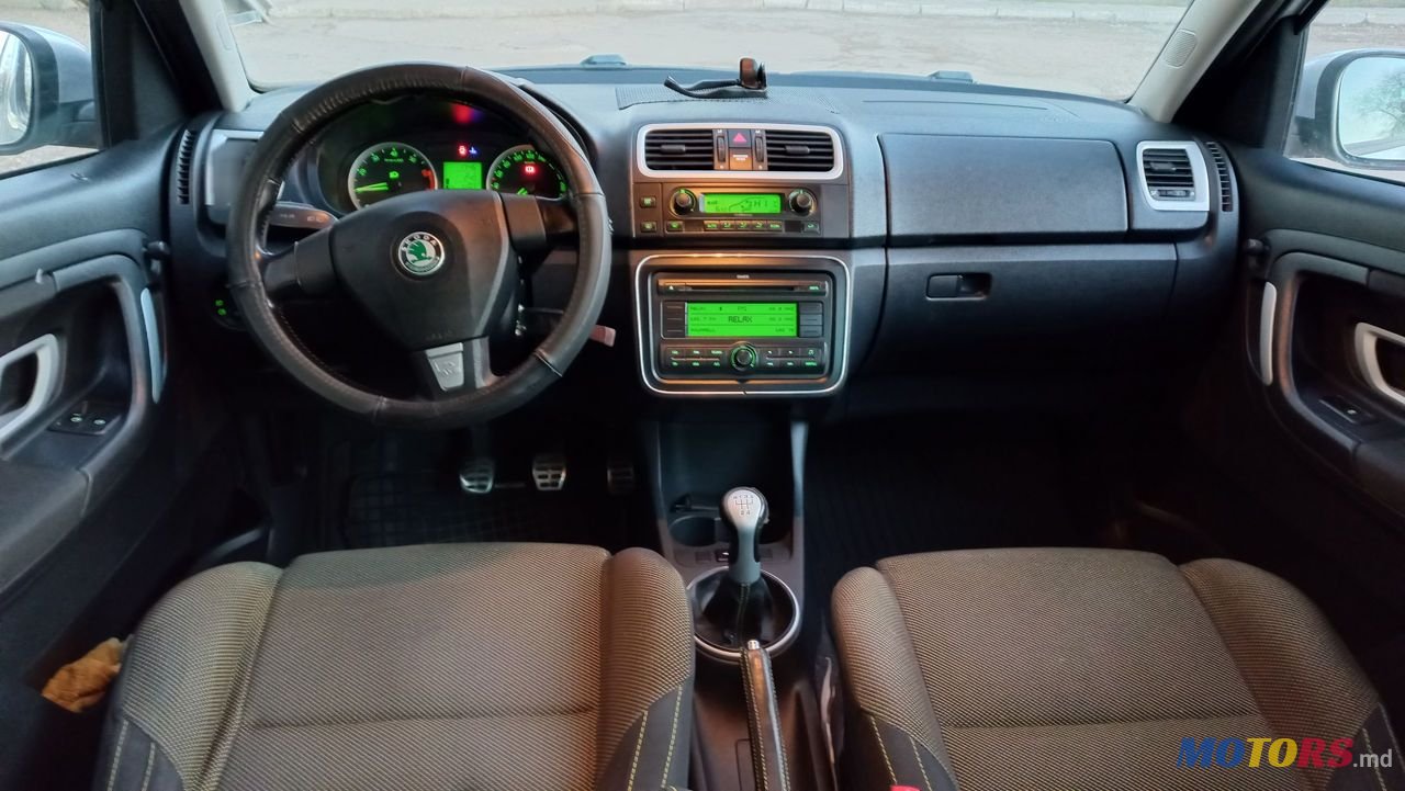 2009' Skoda Roomster photo #6
