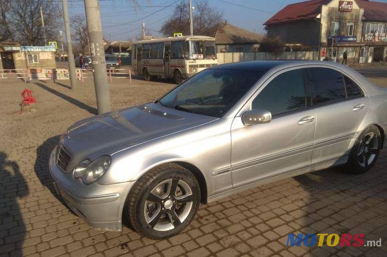 2000' Mercedes-Benz C photo #1