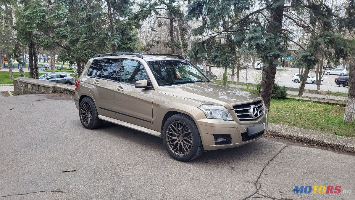 2010' Mercedes-Benz GLK-Class photo #1