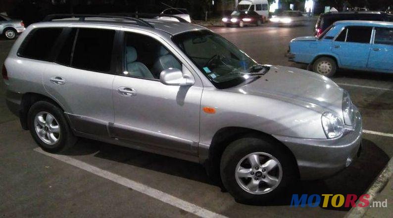 2004' Hyundai Santa Fe photo #1
