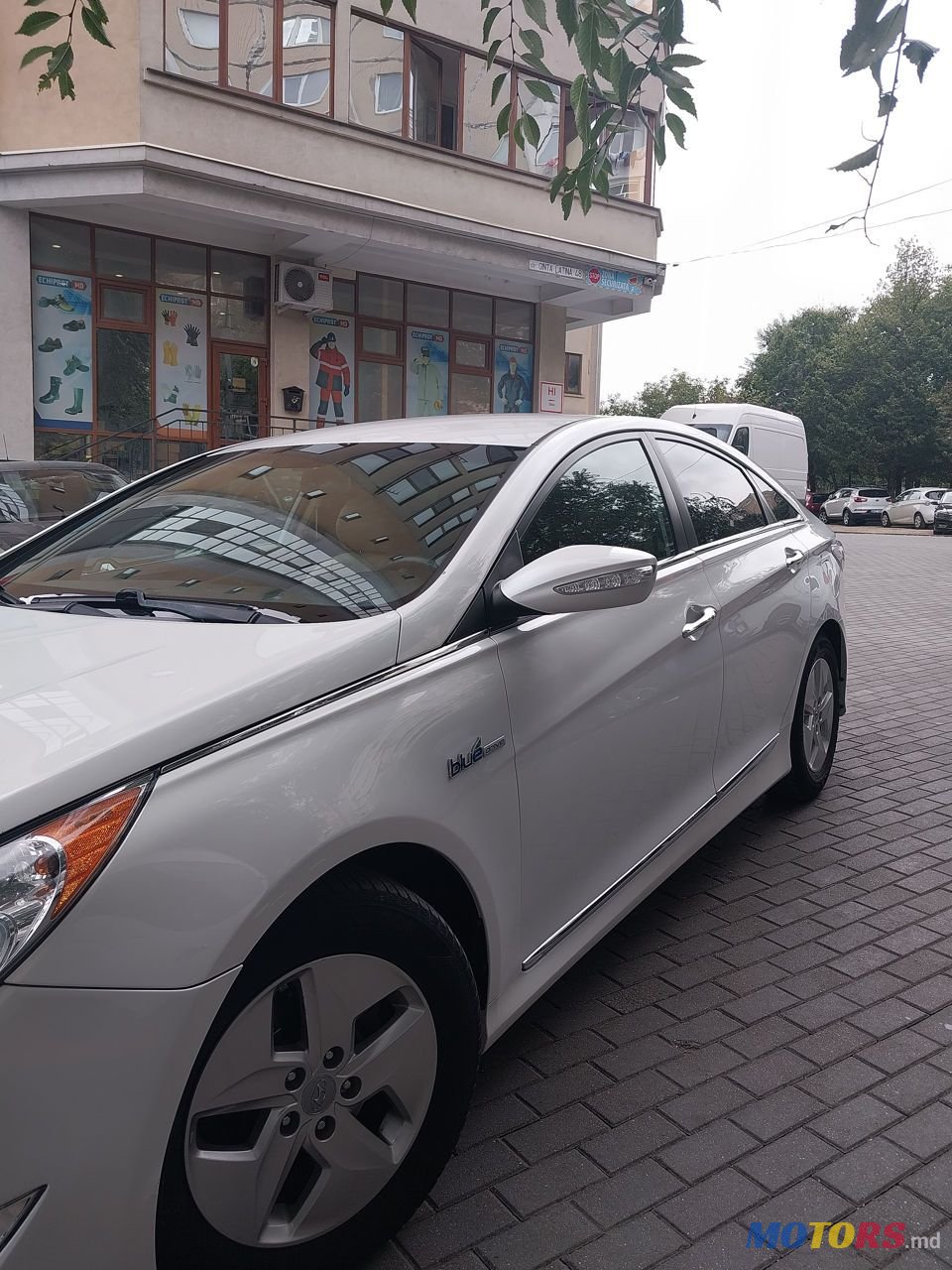 2012' Hyundai Sonata photo #1