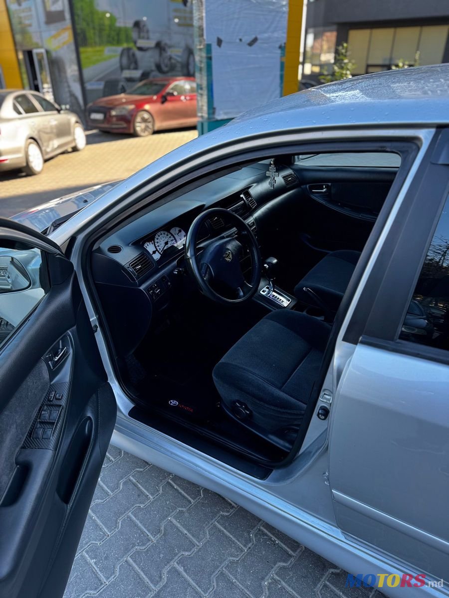 2004' Toyota Corolla photo #6