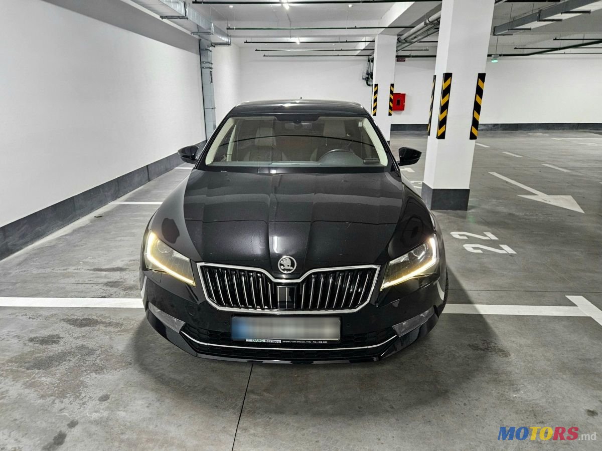 2016' Skoda Superb photo #2