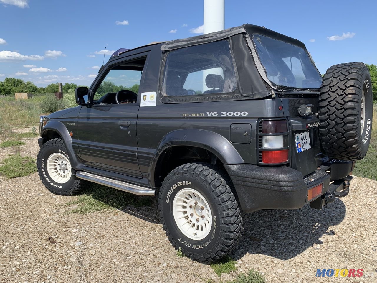 1994' Mitsubishi Pajero photo #4