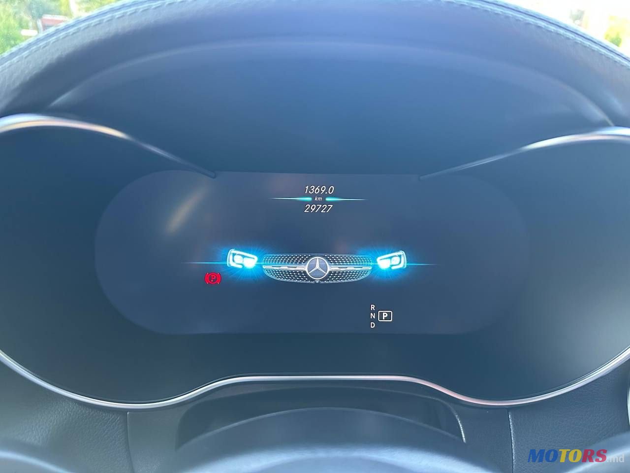 2021' Mercedes-Benz GLC photo #2