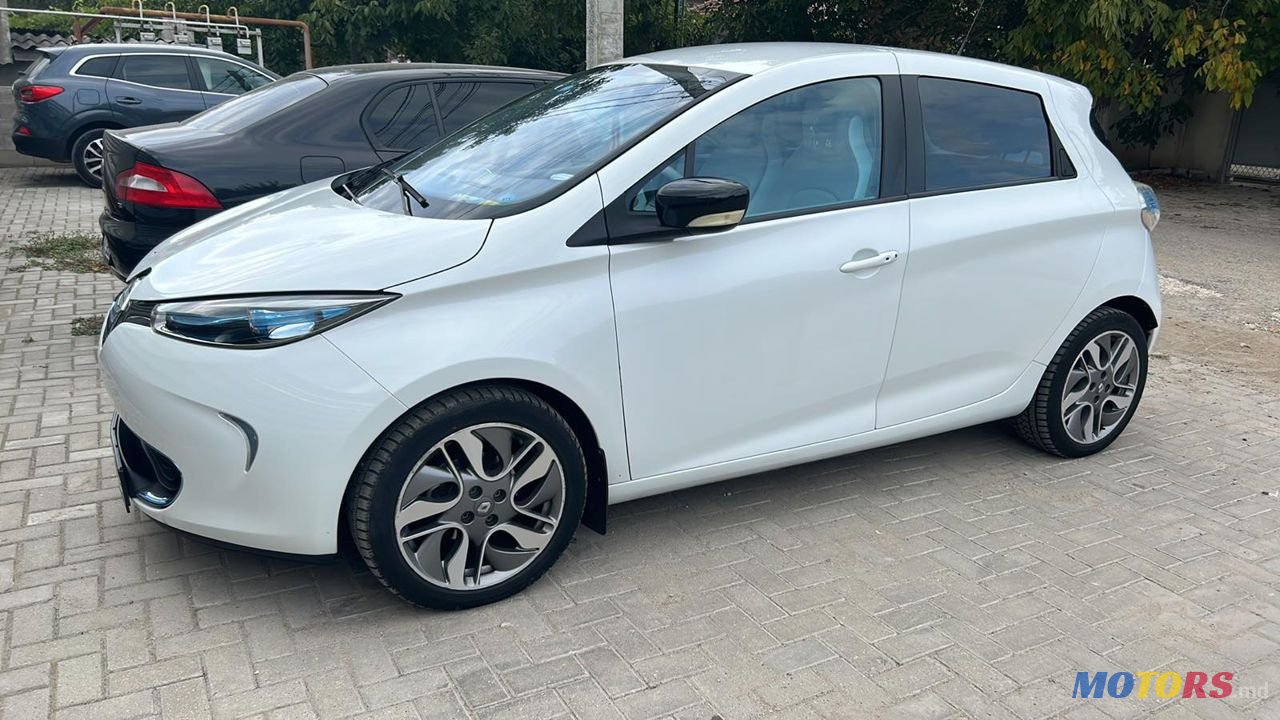 2013' Renault Zoe photo #3