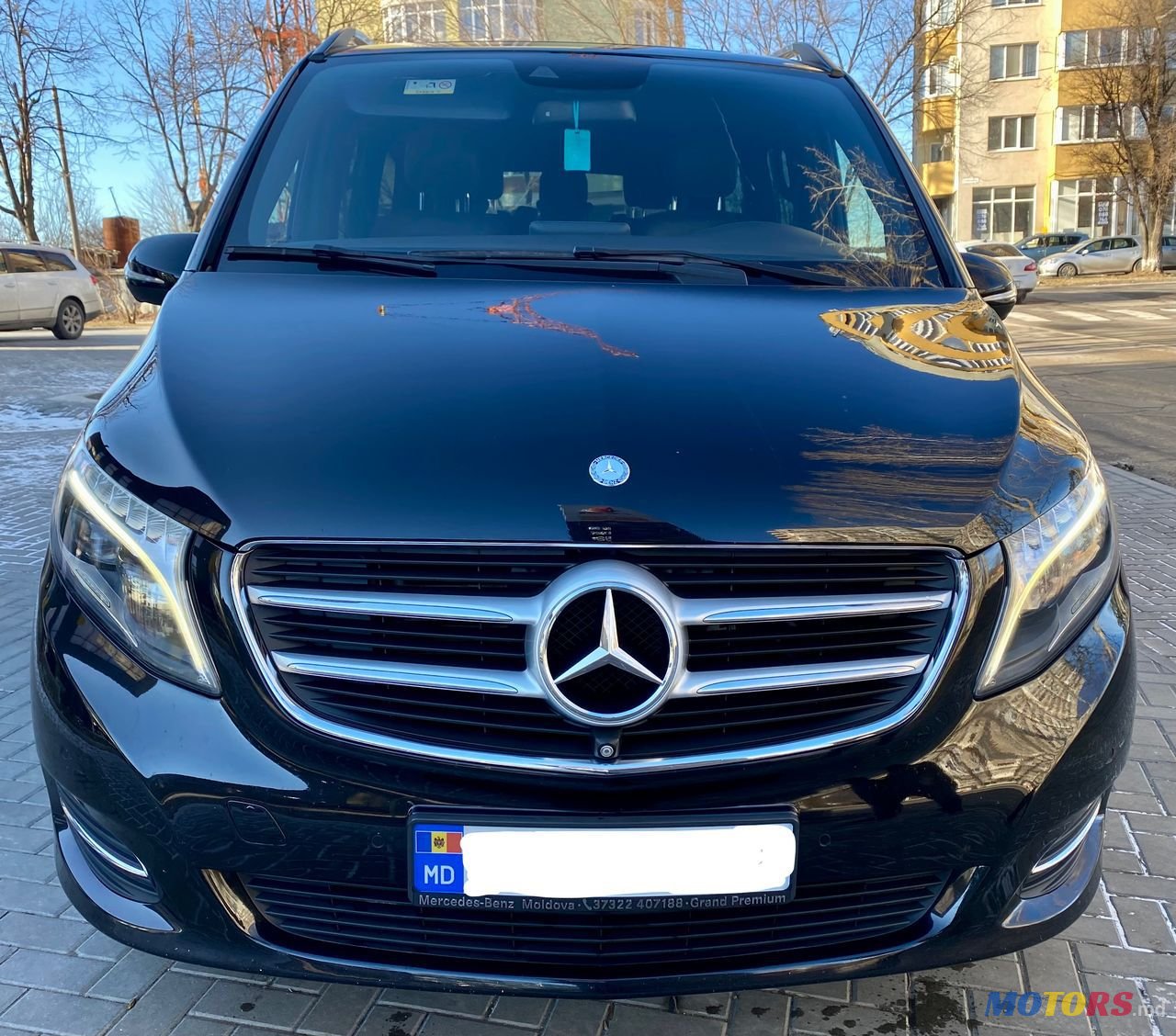 2015' Mercedes-Benz V Класс photo #3