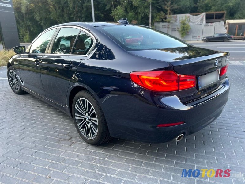 2019' BMW 5 Series photo #3