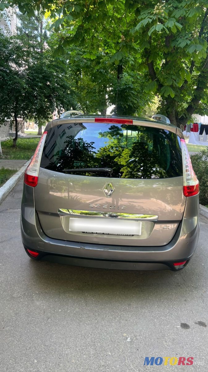 2014' Renault Grand Scenic photo #4