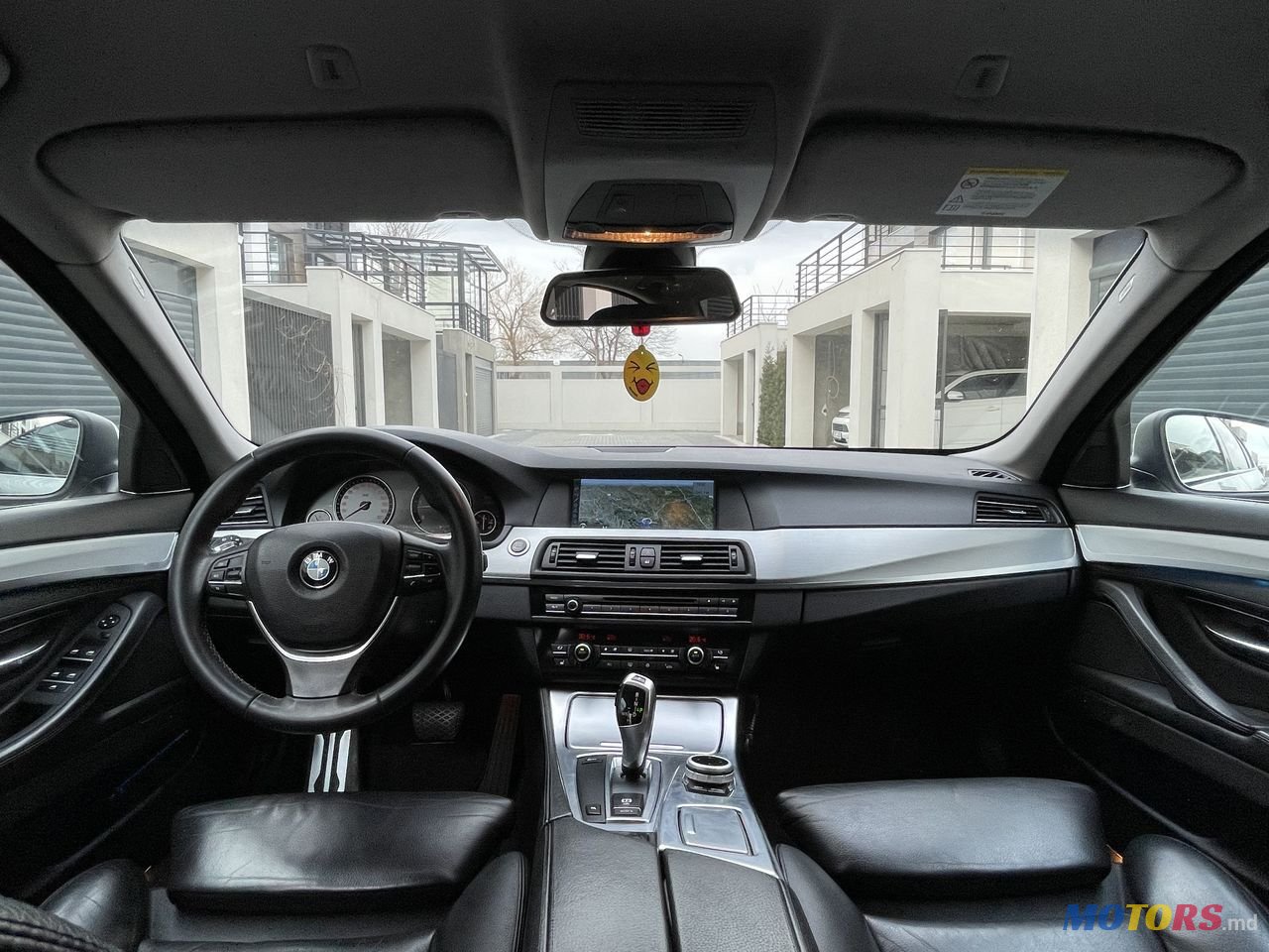 2010' BMW 5 Series photo #5