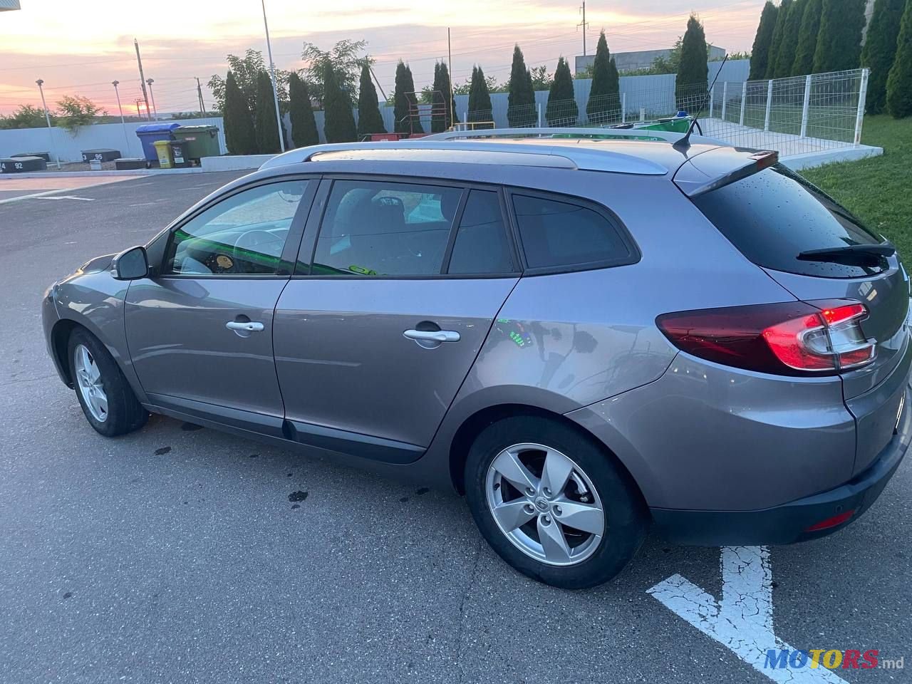 2012' Renault Megane photo #3