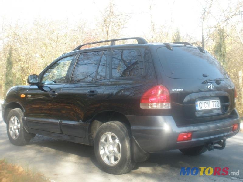 2005' Hyundai Santa Fe photo #2