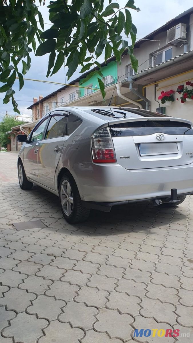 2008' Toyota Prius photo #2