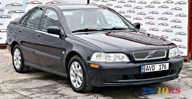 2002' Volvo S40 photo #1