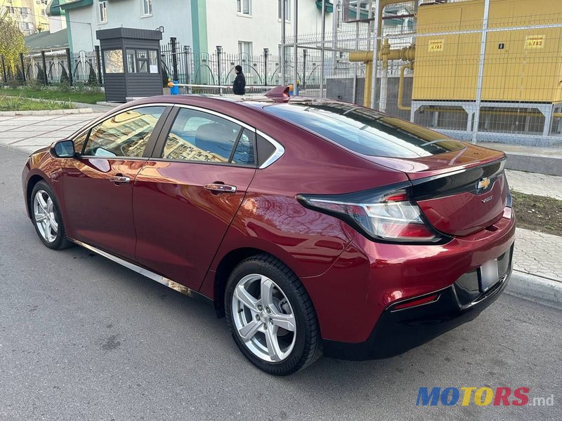 2017' Chevrolet Volt photo #2