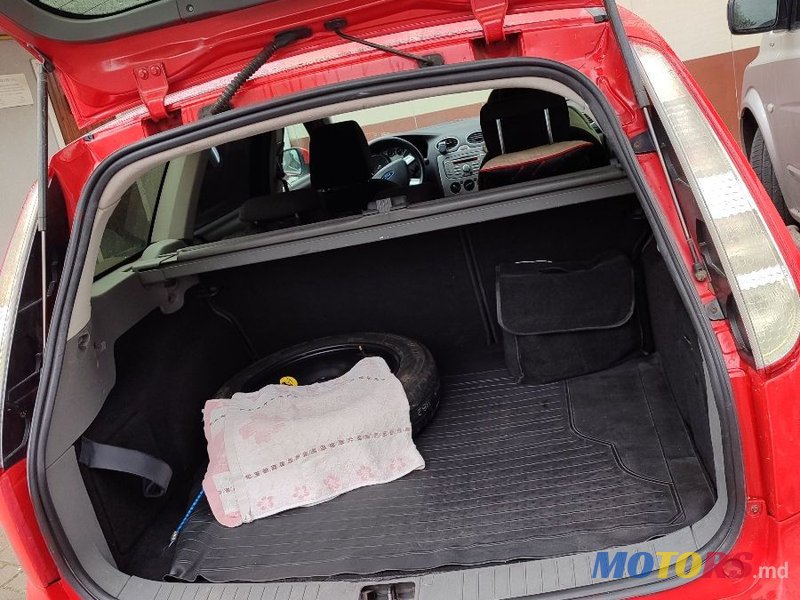 2009' Ford Focus photo #5