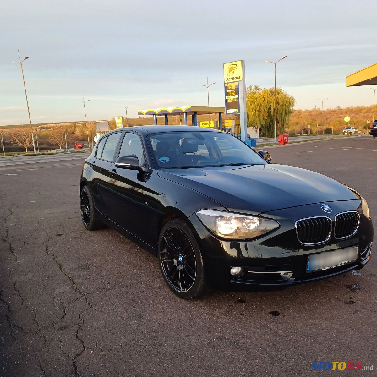 2012' BMW 1 Series photo #1