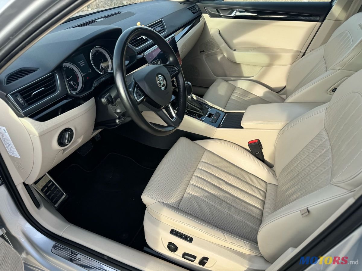 2018' Skoda Superb photo #3