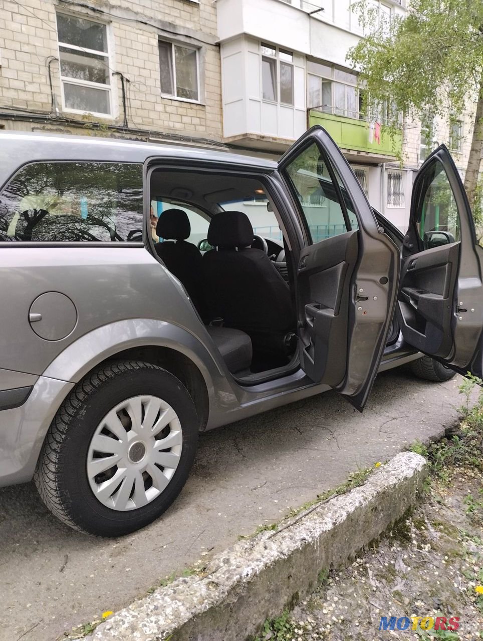 2006' Opel Astra photo #2