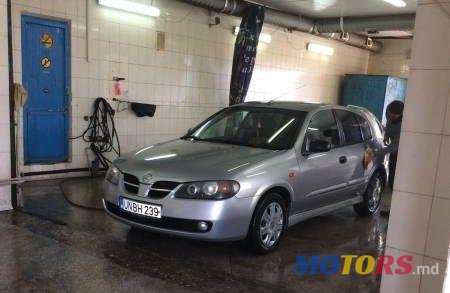 2004' Nissan Almera photo #1