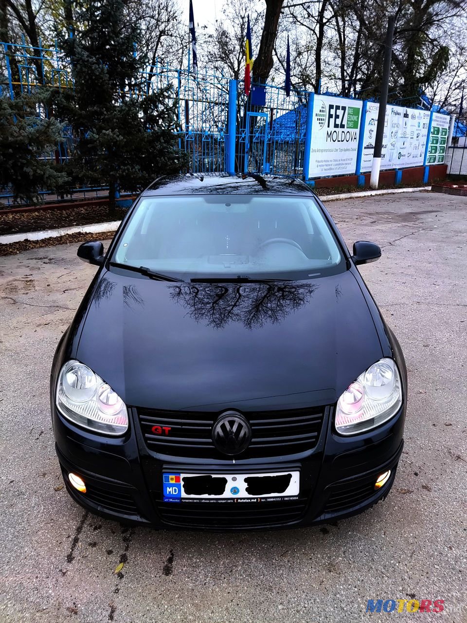 2009' Volkswagen Golf photo #1