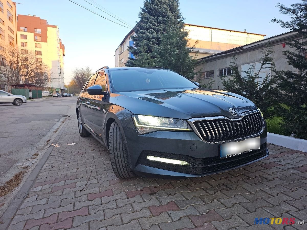 2019' Skoda Superb photo #1