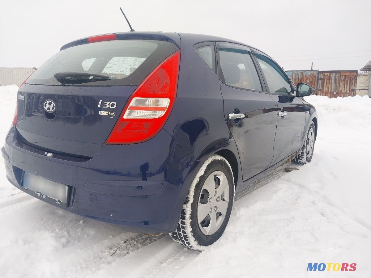 2010' Hyundai i30 photo #2