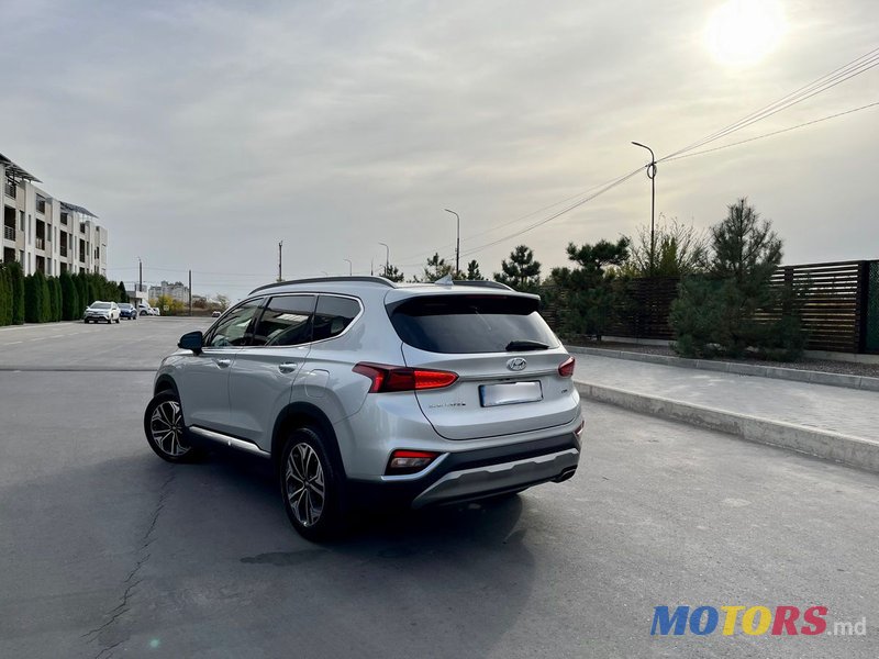 2019' Hyundai Santa Fe photo #4