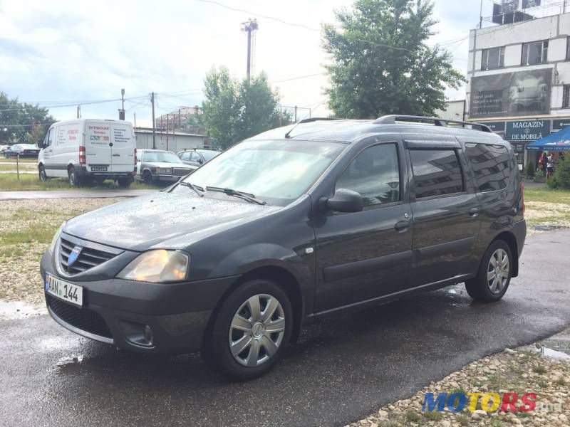 2008' Dacia Logan photo #2