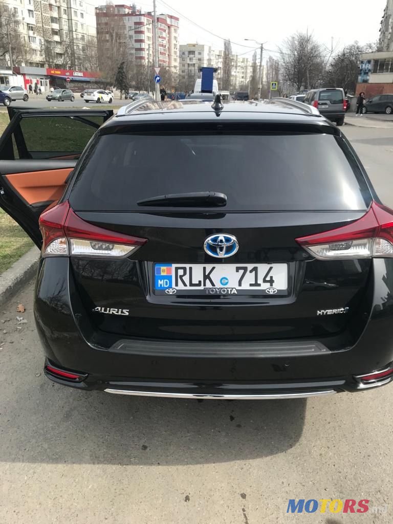 2017' Toyota Auris photo #5