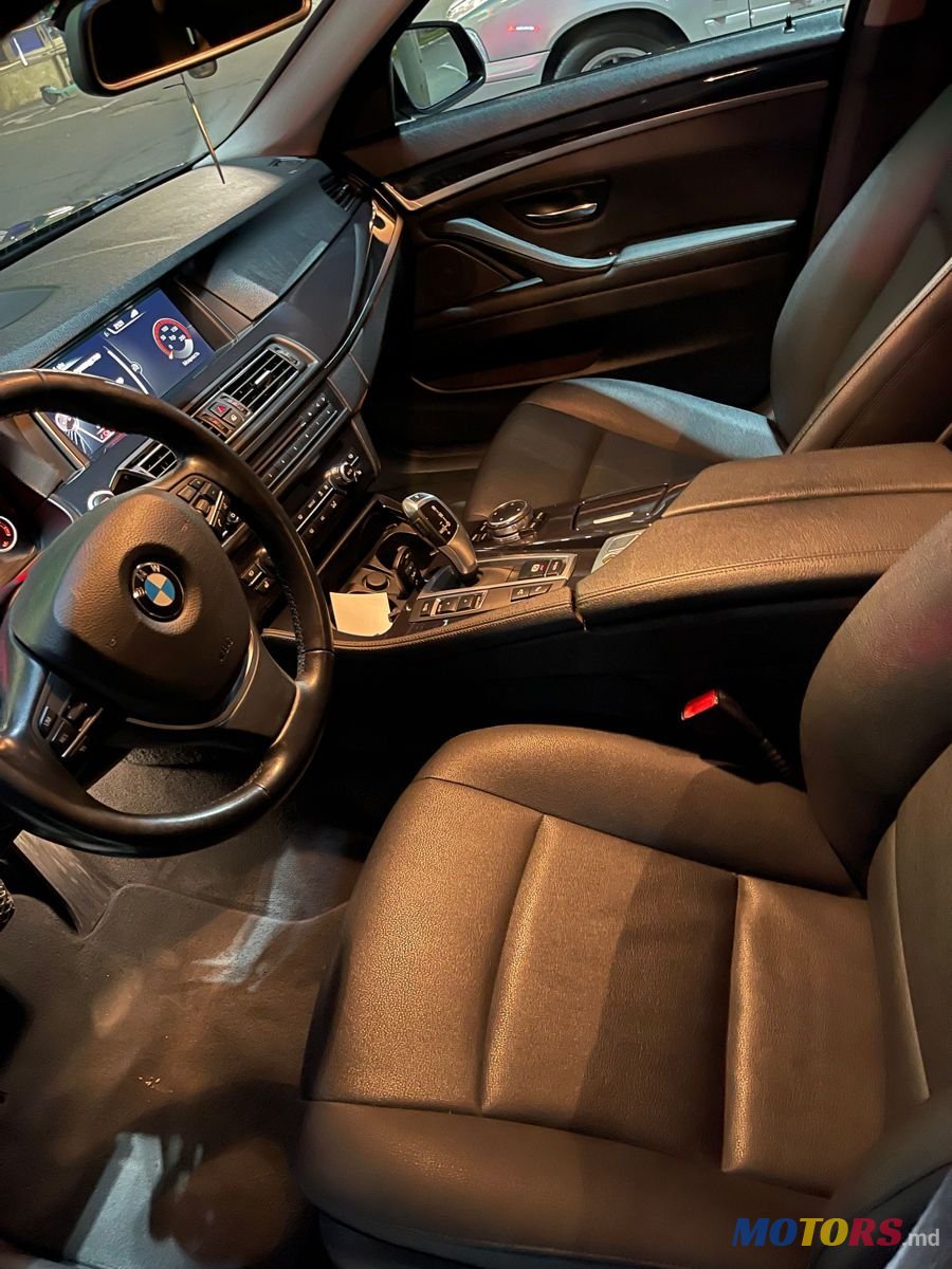 2015' BMW 5 Series photo #4