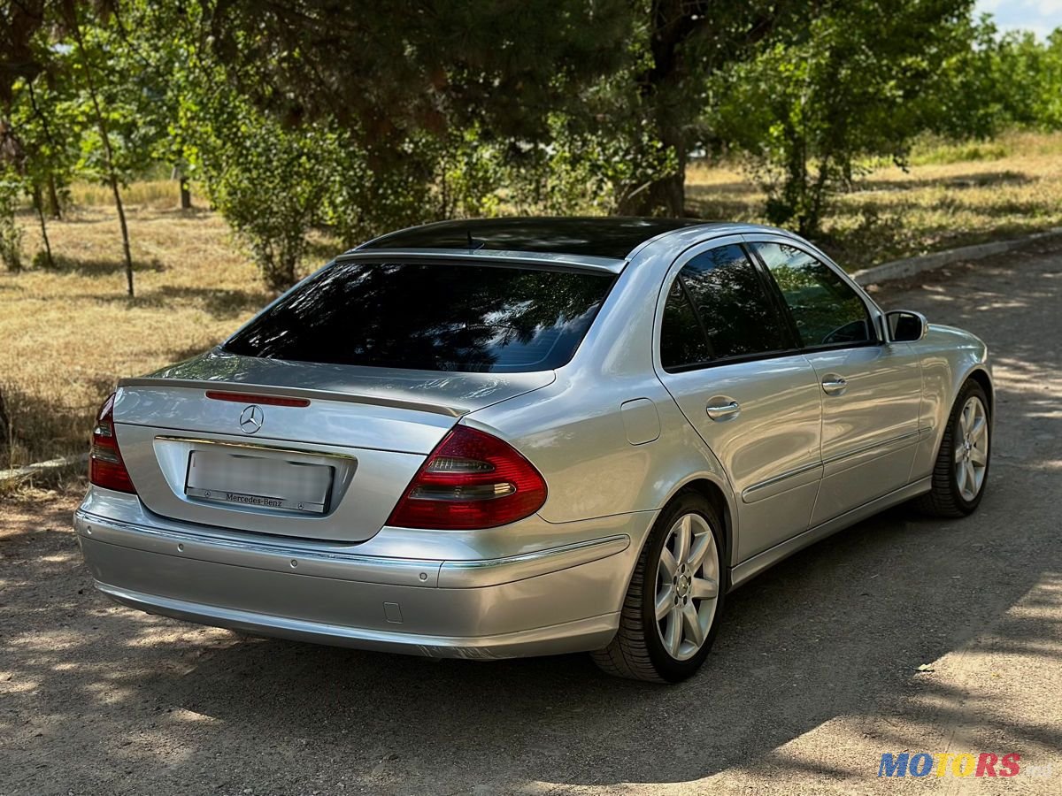 2005' Mercedes-Benz E-Class photo #6