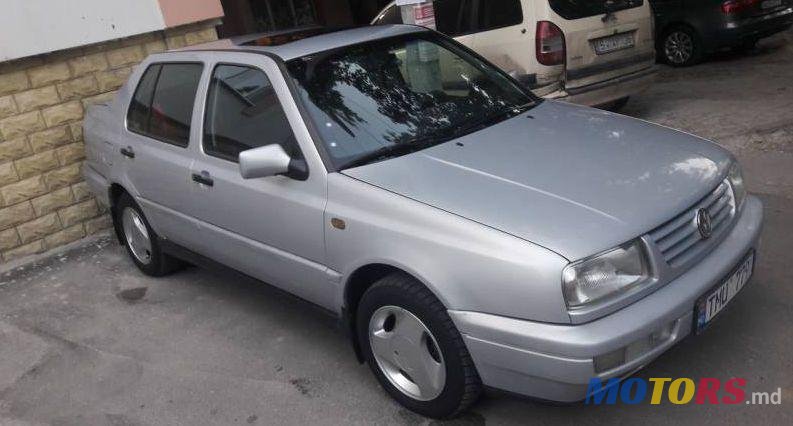 1996' Volkswagen Vento photo #1
