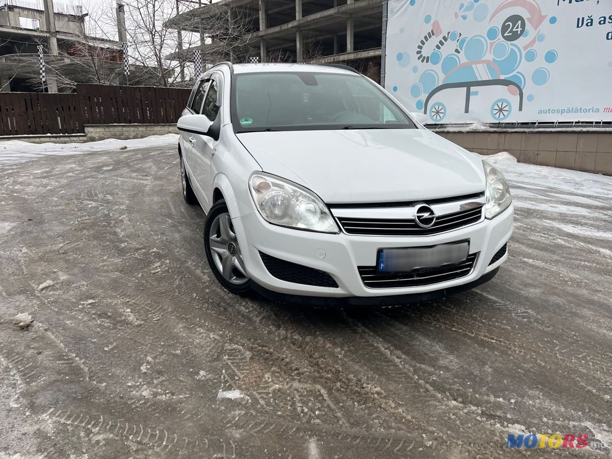 2008' Opel Astra photo #6