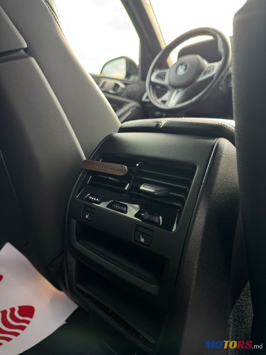 2019' BMW X5 photo #5