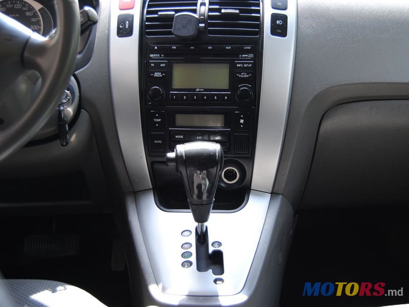 2008' Hyundai Tucson photo #5