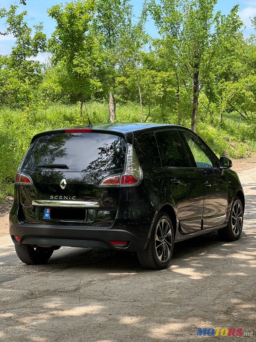2016' Renault Scenic photo #6
